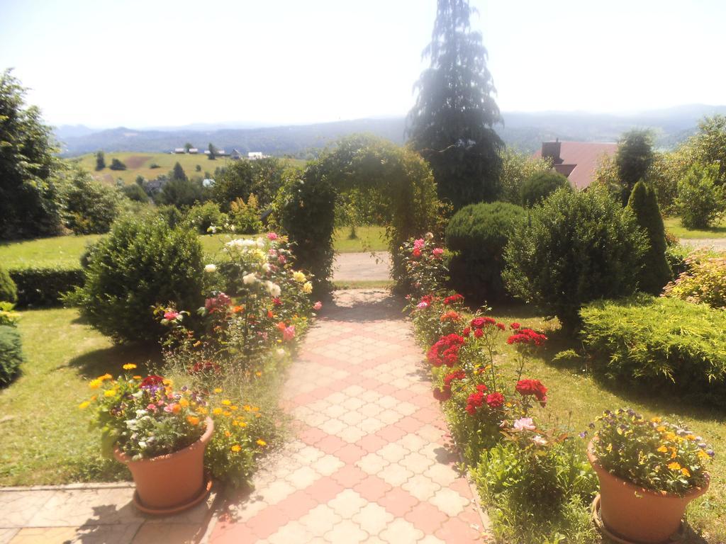 Ostoja Hotel Polanczyk Bagian luar foto